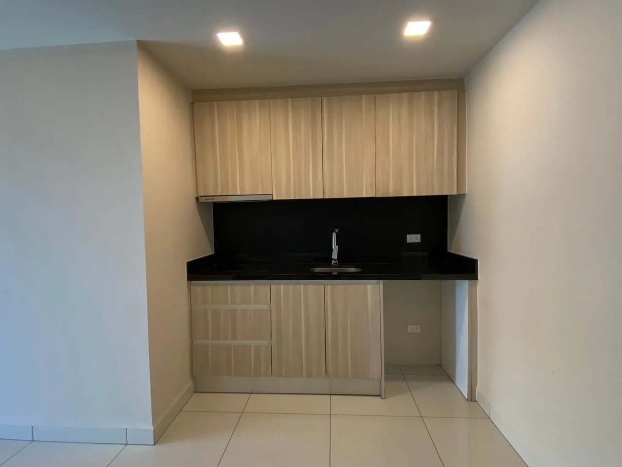 Condo · 1 ห้องนอน · 1 ห้องน้ำ · 45 m²
