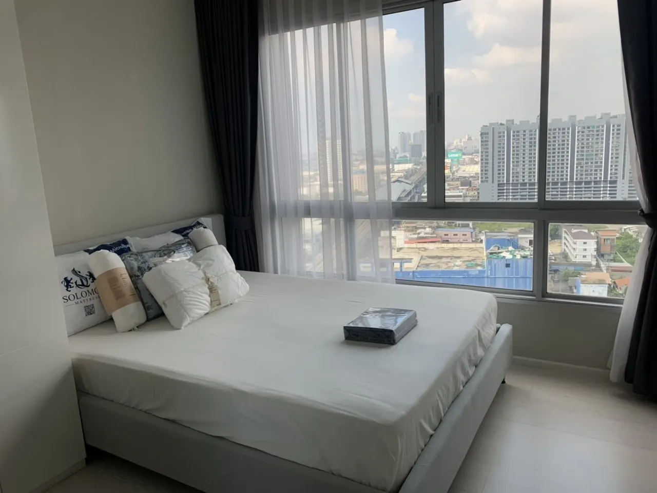 Condo · 1 室 · 1 卫 · 30 m²