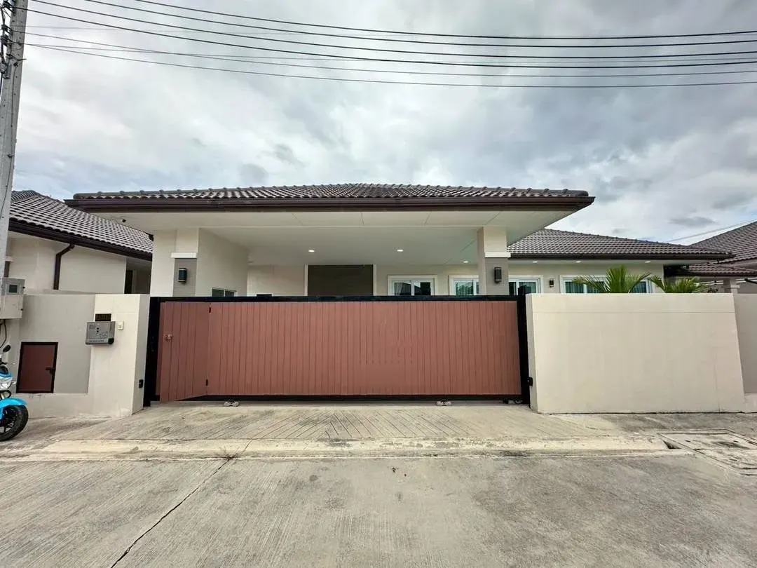 House · 3 室 · 3 卫 · 190 m²