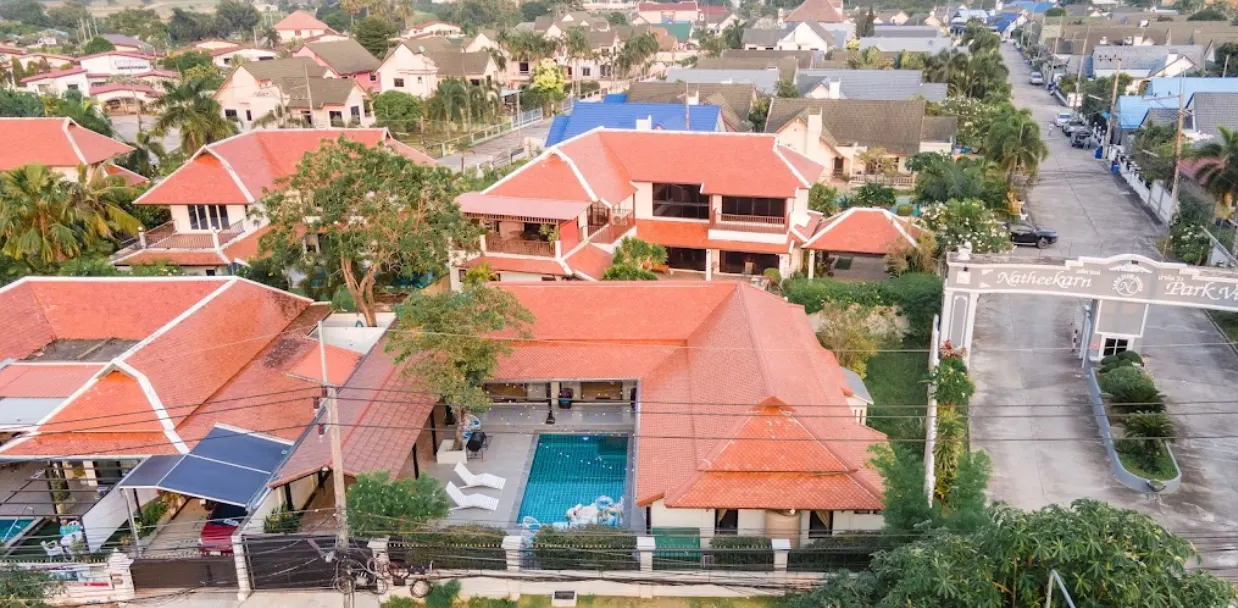 The Lakes Pool Villa