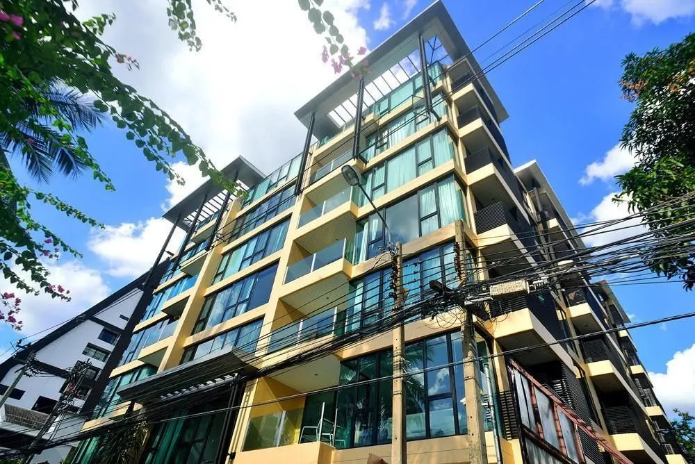 O2 Hip Condo