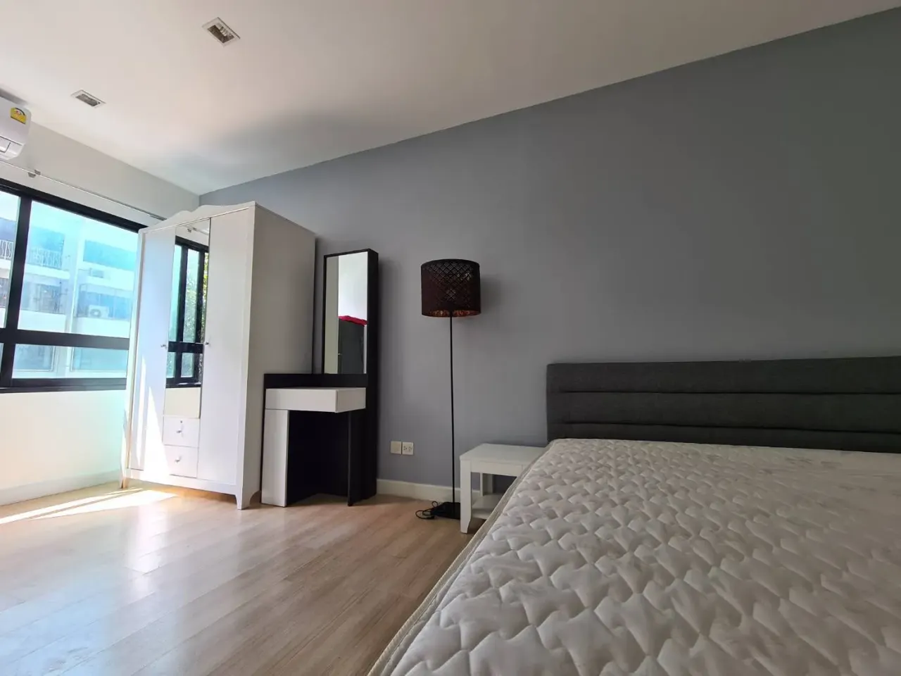 Condo · 1 卫 · 26 m²