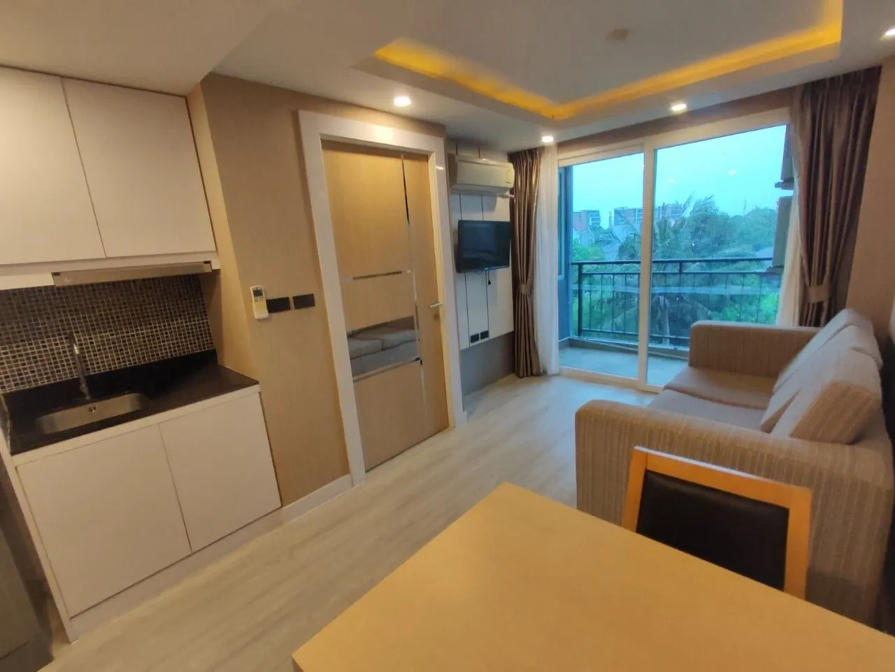 Condo · 1 bd · 1 ba · 35 m²