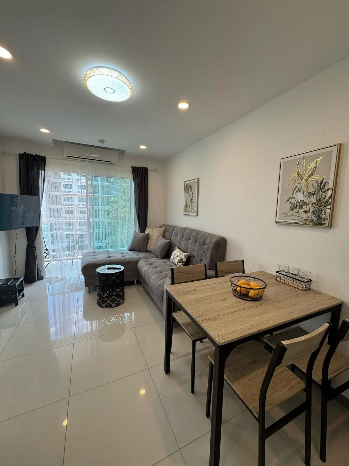 Condo · 1 室 · 1 卫 · 35 m²