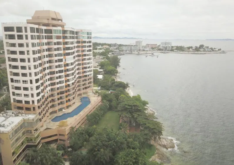 Sammuk Terrace Condominium