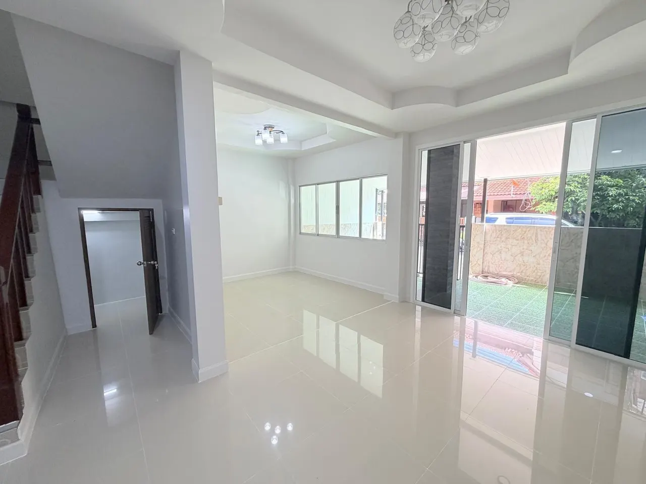 3 ch. · 2 sdb · 84 m²