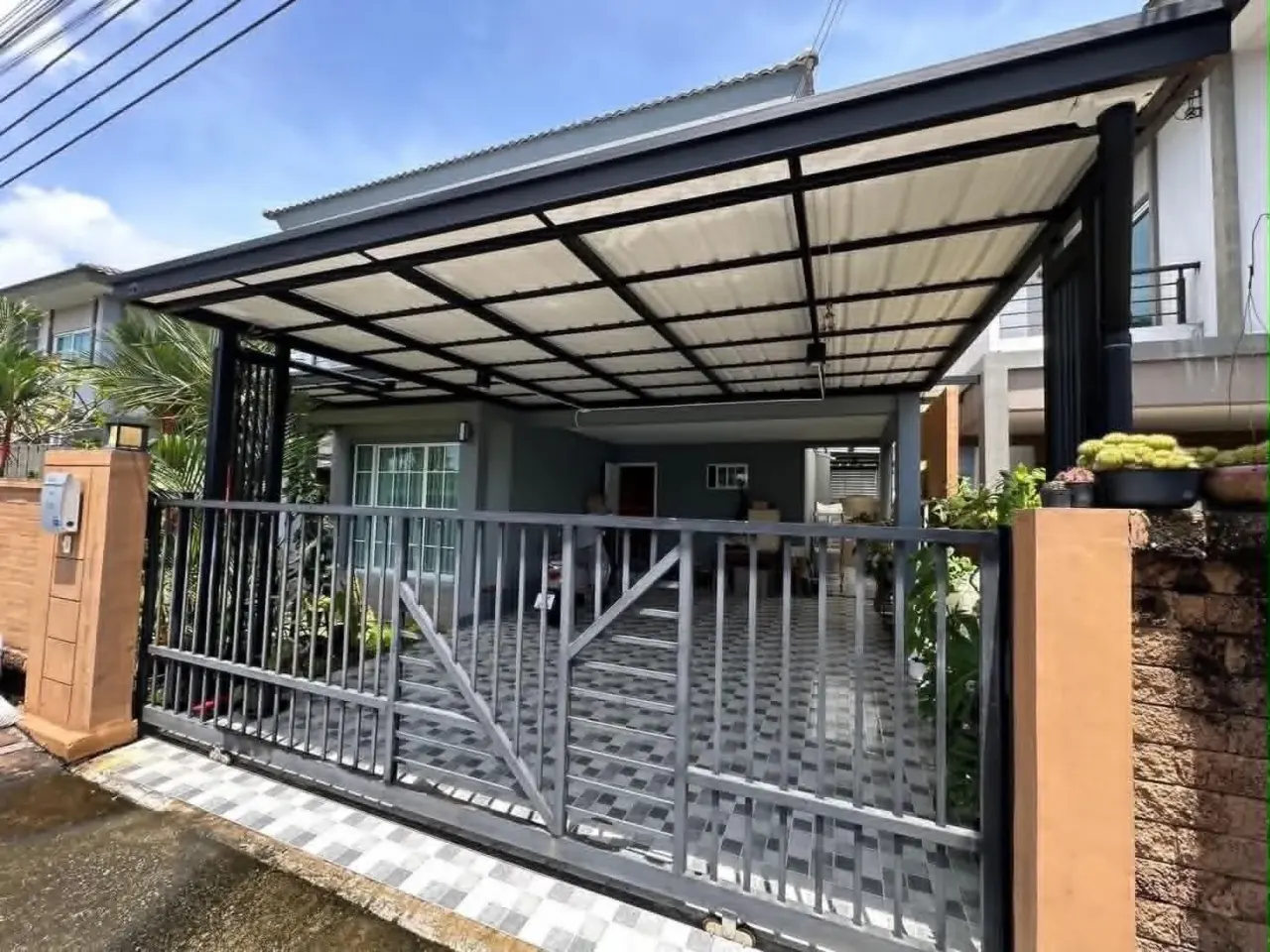 3 ch. · 2 sdb · 200 m²