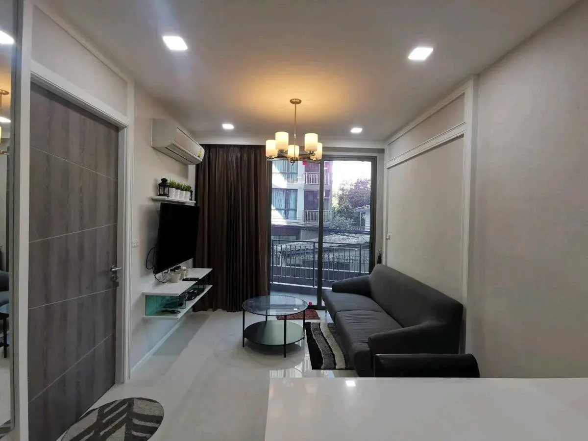1 bd · 1 ba · 45 m²