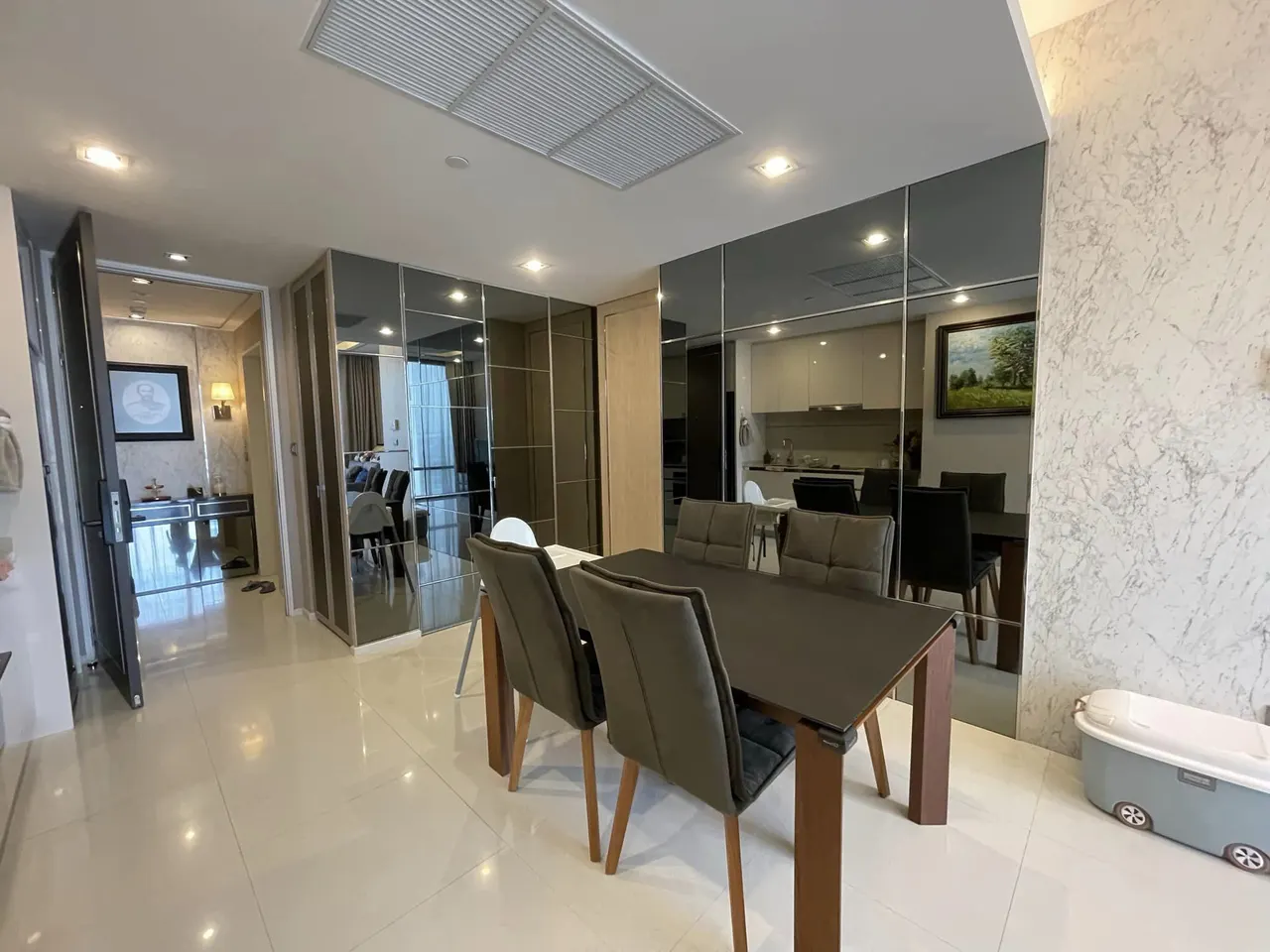 Condo · 1 bd · 1 ba · 59 m²