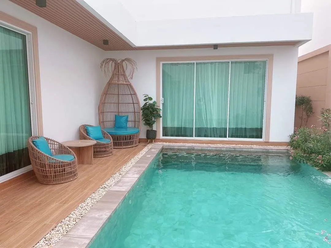 Villa · 3 bd · 4 ba · 230 m²