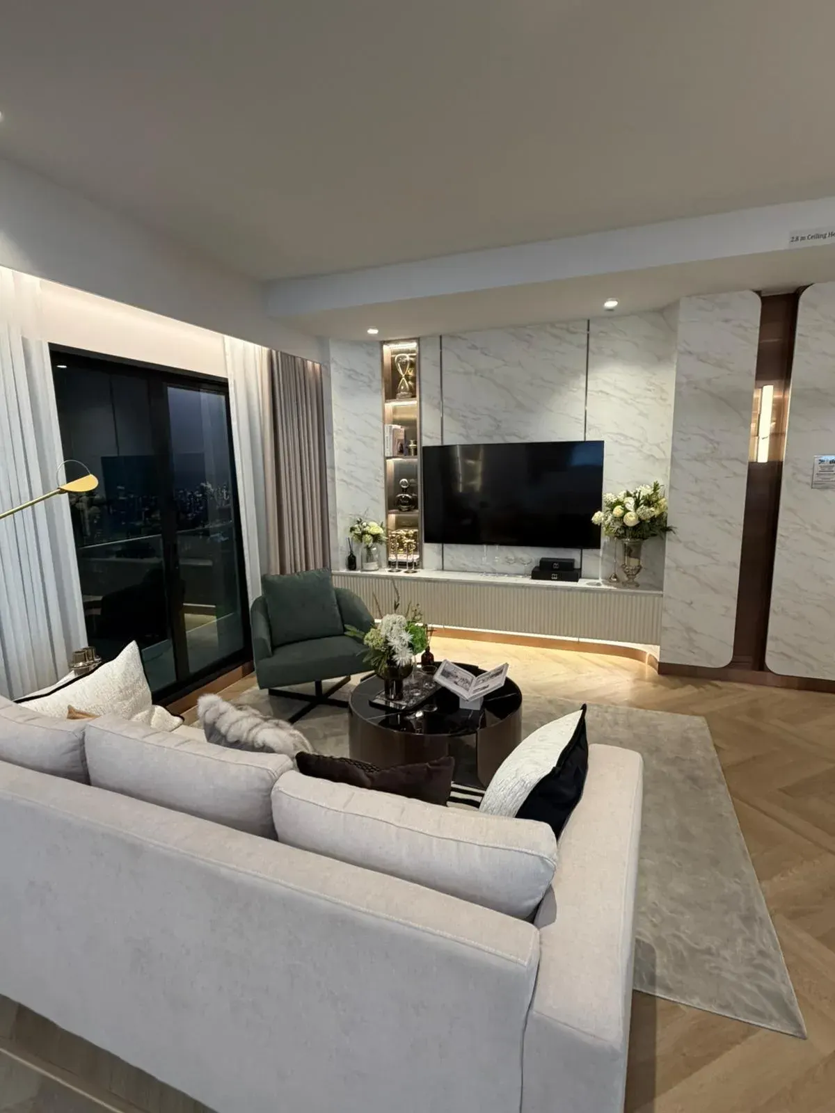 Condo · 3 bd · 3 ba · 127 m²