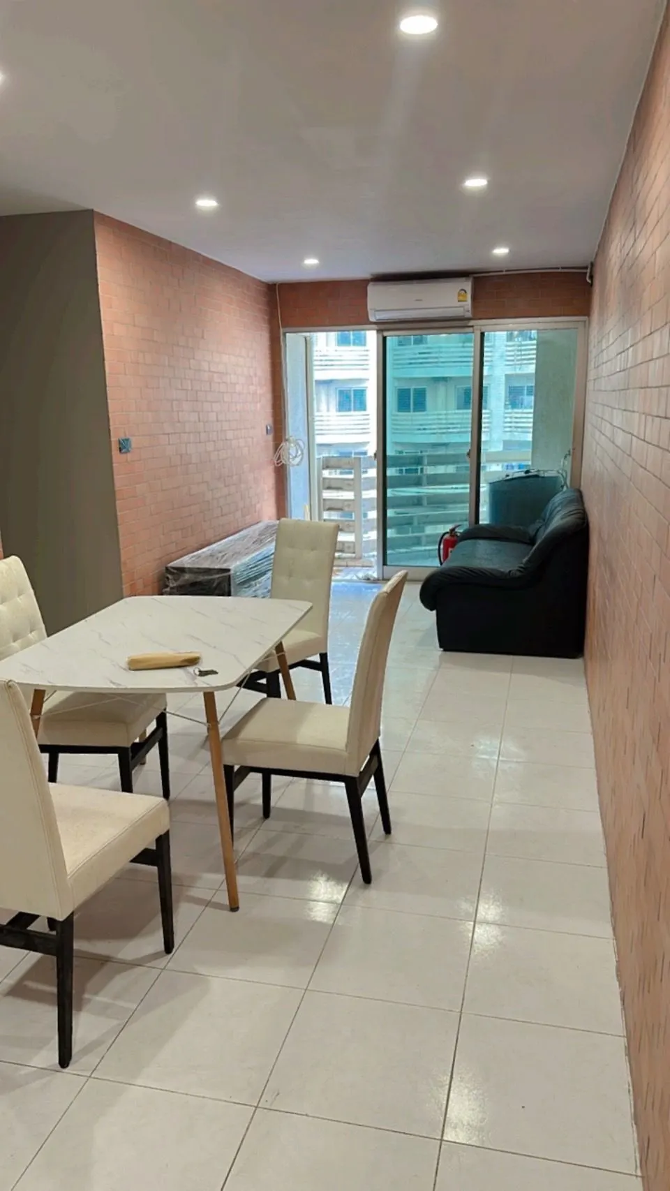 Condo · 2 ห้องนอน · 1 ห้องน้ำ · 58 m²