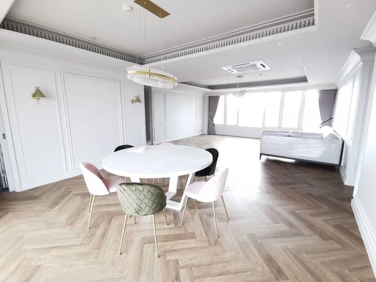 4 ch. · 3 sdb · 235 m²
