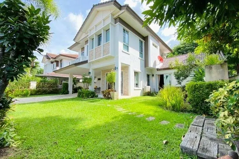 House · 4 ch. · 4 sdb · 250 m²