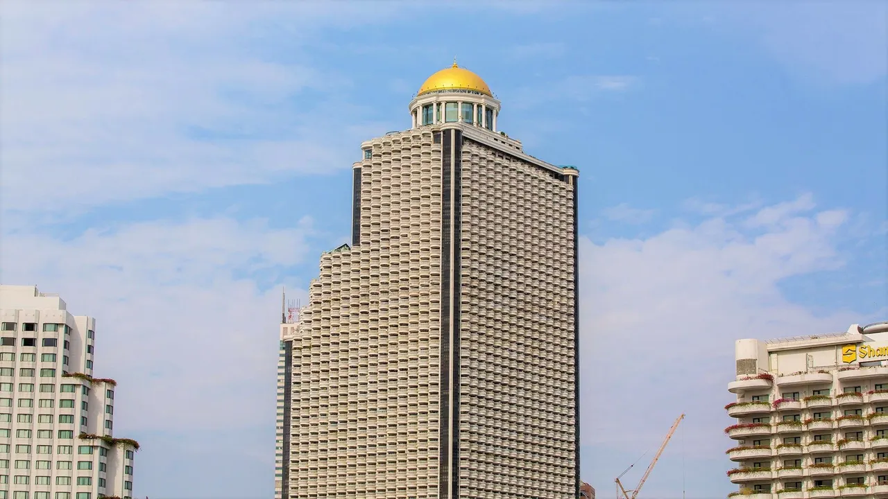 Nusa State Tower Condominium