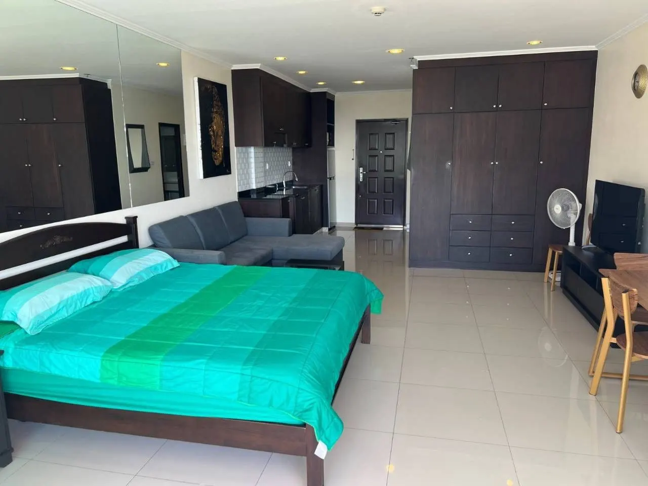 Condo · 1 卫 · 49 m²