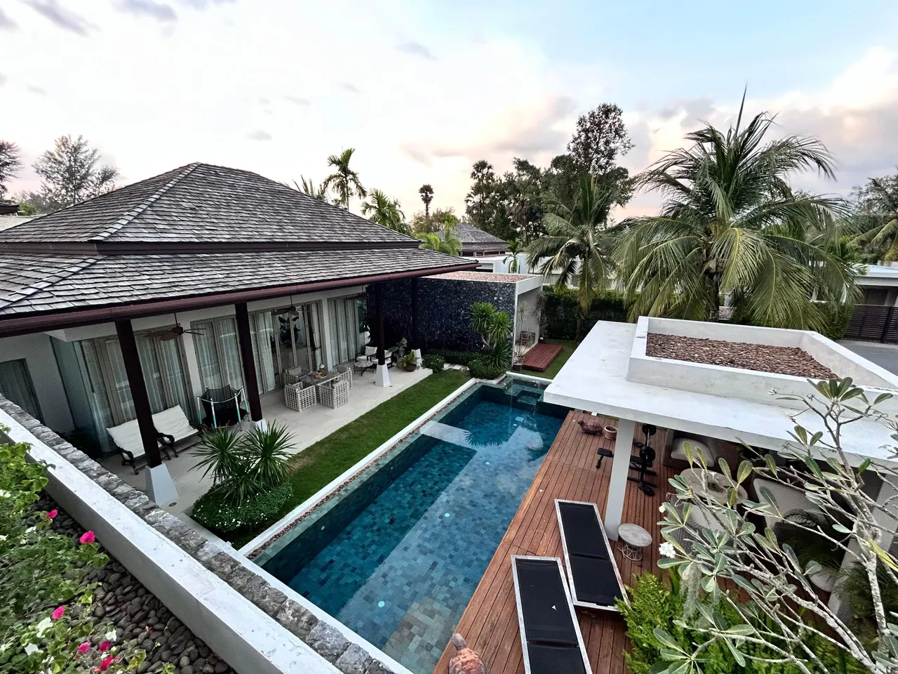 Villa · 4 室 · 5 卫 · 513 m²