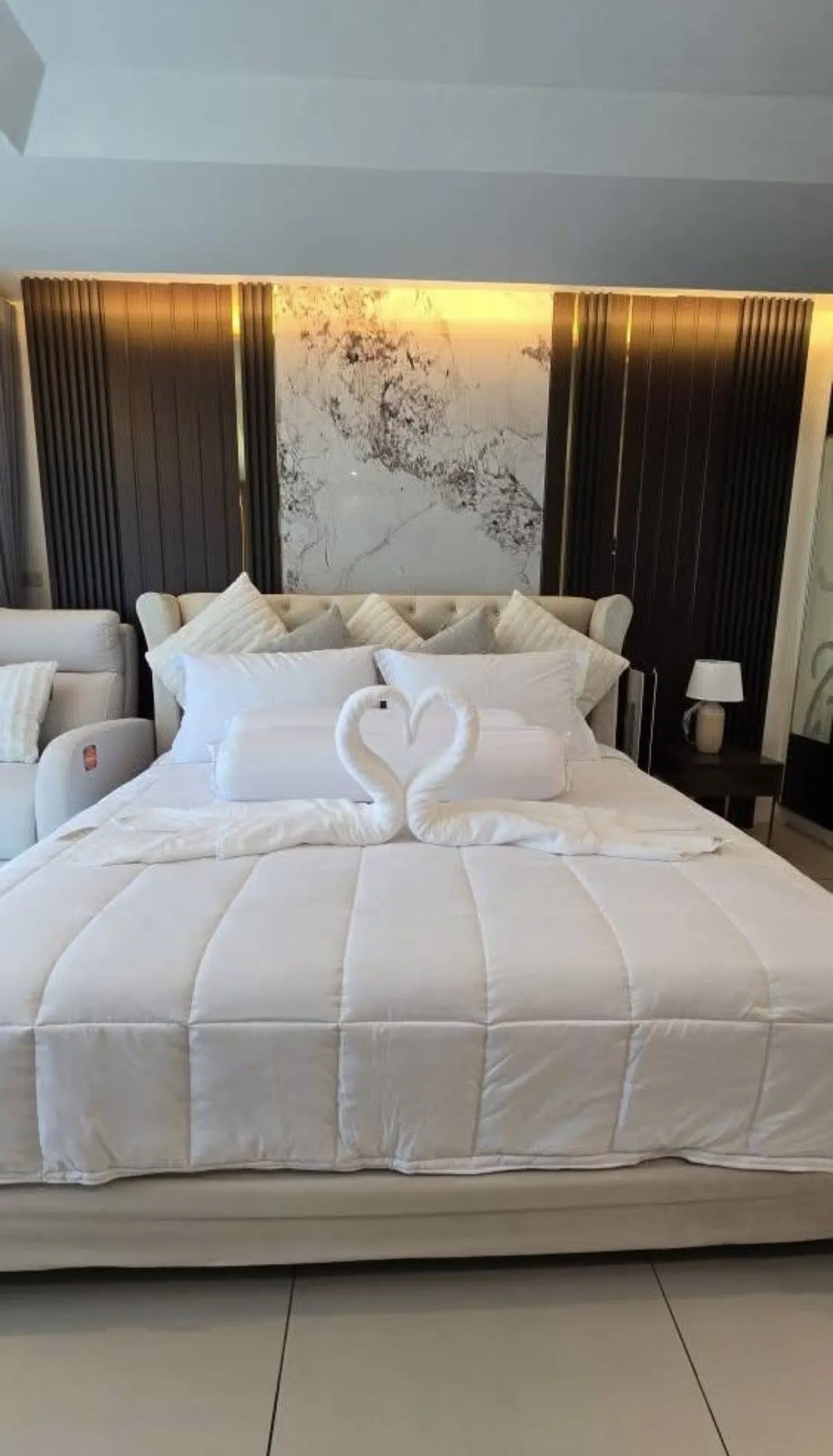 1 ห้องน้ำ · 33 m²