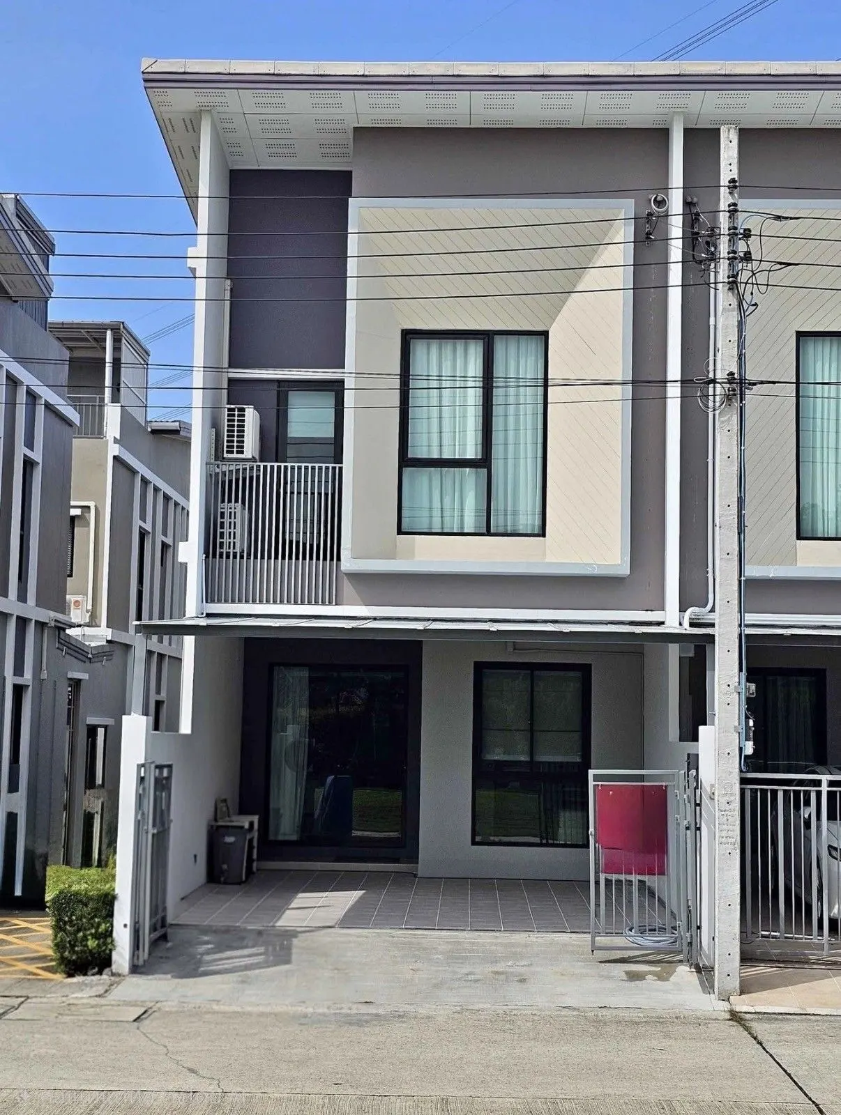 Townhouse · 3 bd · 2 ba · 125 m²