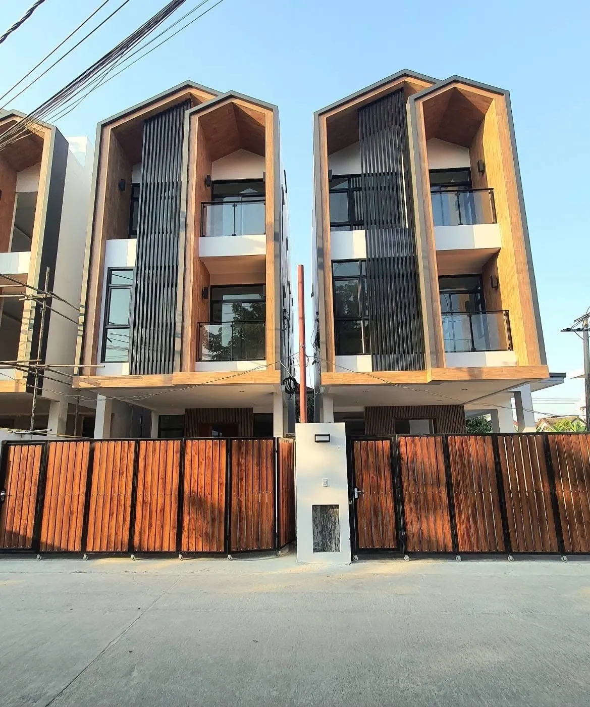 Modern Life HOME @ Huai Khwang