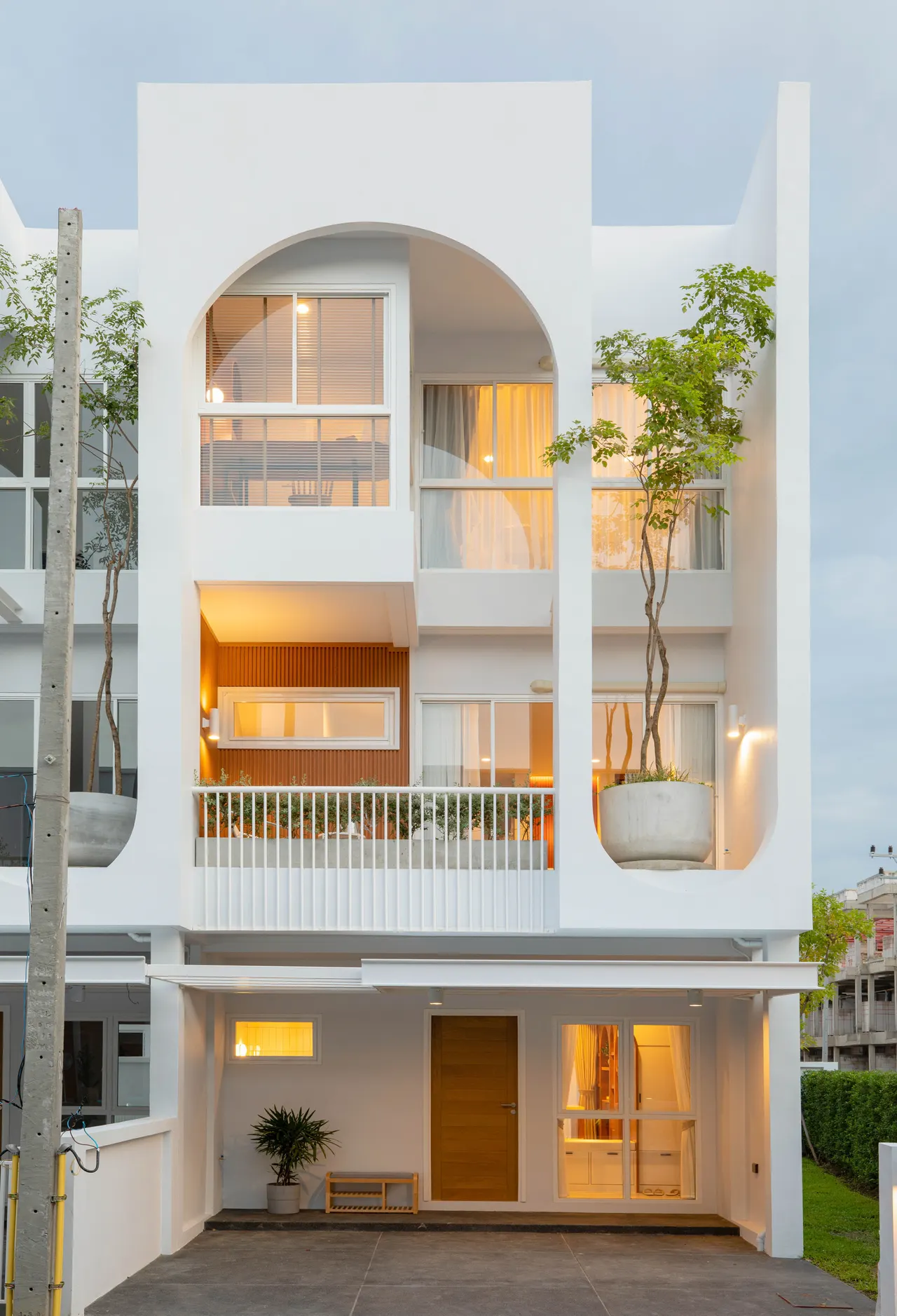 Monotown 3 San Phi Suea
