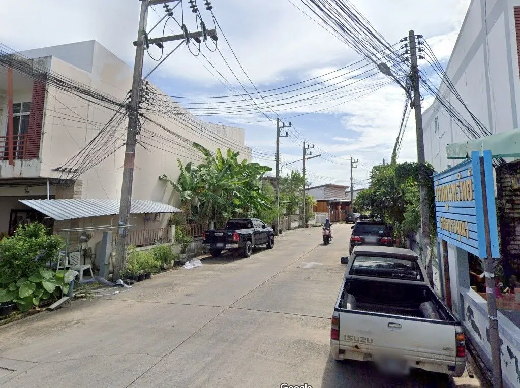Baan Poonsup Naborn