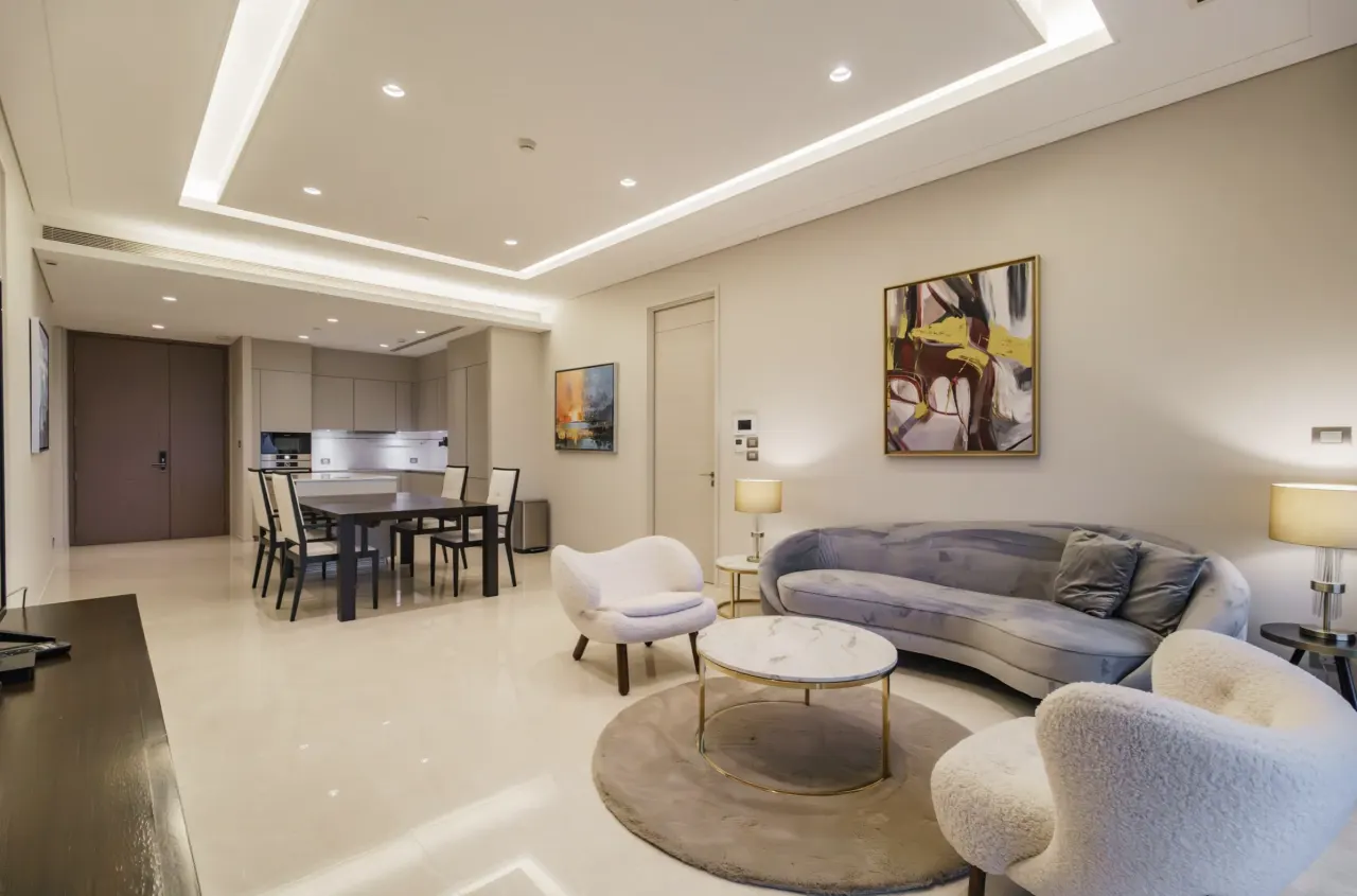 Condo · 2 bd · 3 ba · 151 m²