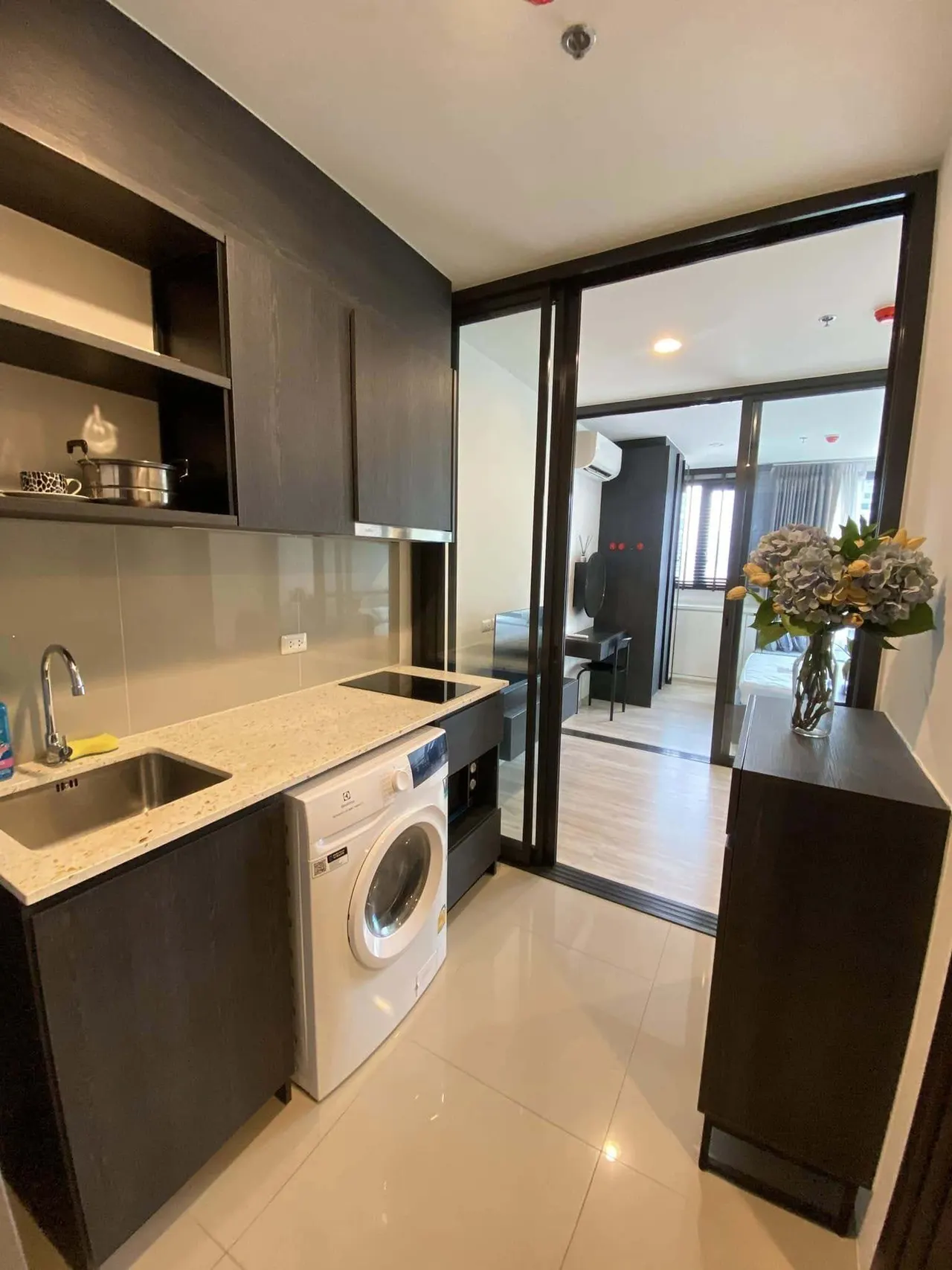 Condo · 1 ห้องน้ำ · 27 m²