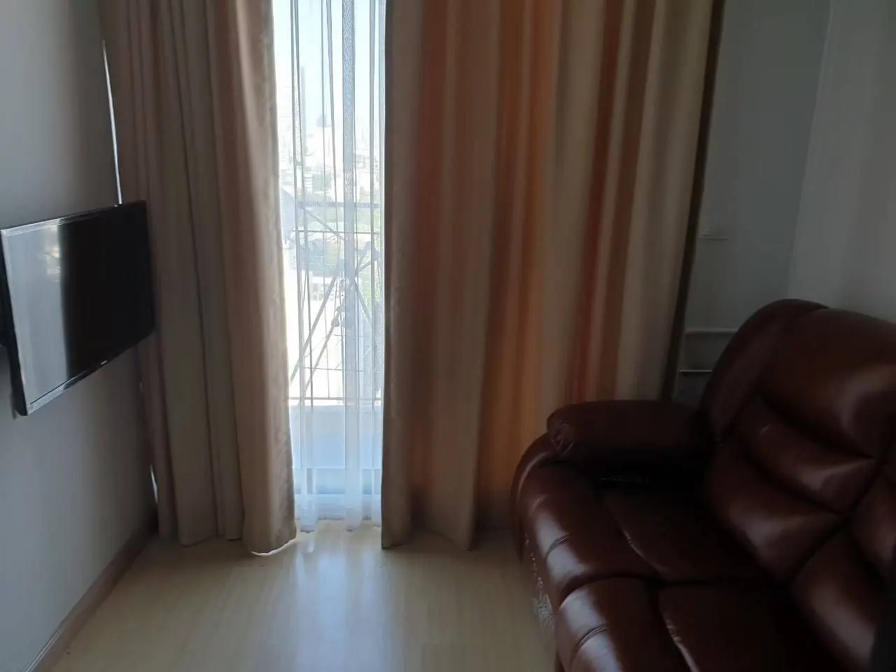 Condo · 1 bd · 1 ba · 27 m²