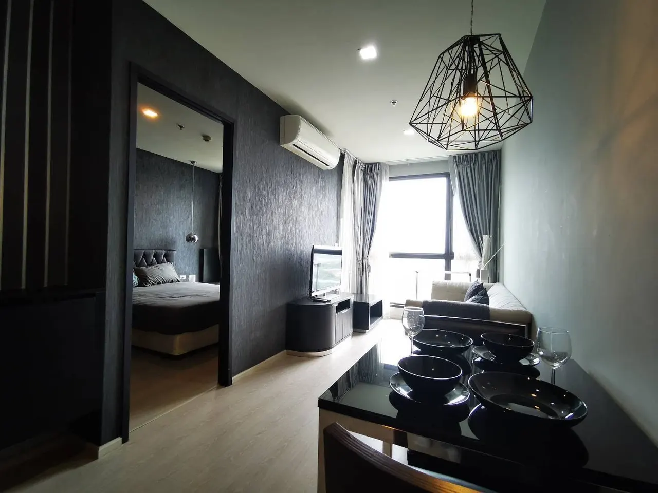 1 ห้องนอน · 1 ห้องน้ำ · 35 m²