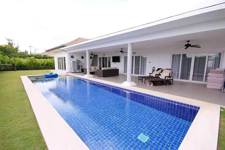 Villa · 3 ch. · 5 sdb · 320 m²