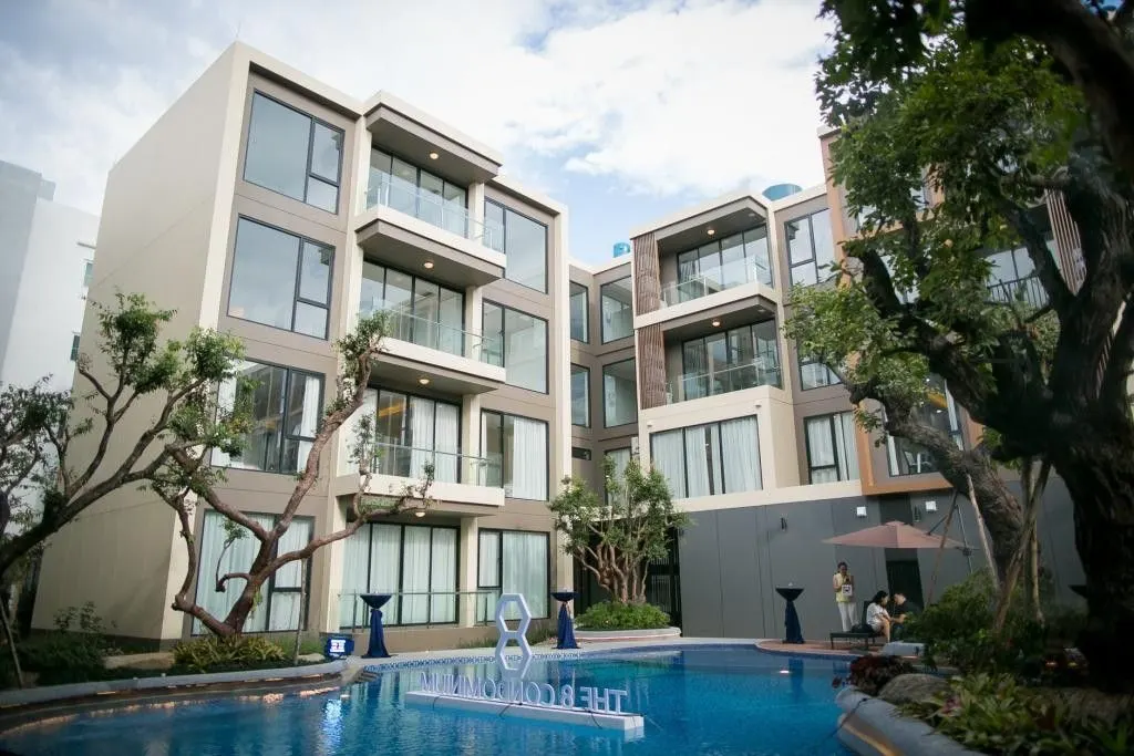 The 8 Condominium