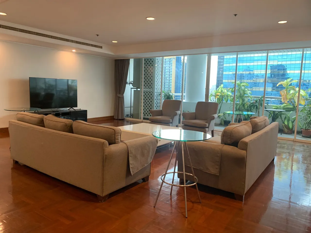 Condo · 3 室 · 3 卫 · 315 m²