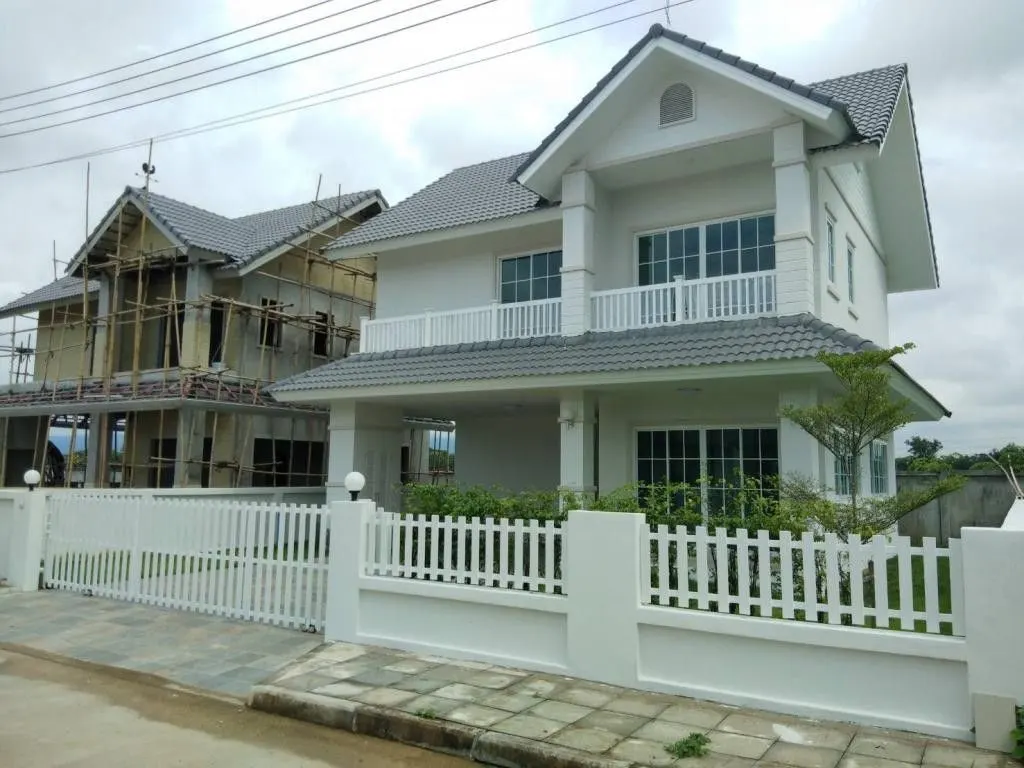 House · 3 bd · 4 ba · 150 m²