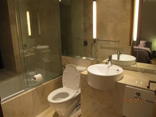 Condo · 2 室 · 2 卫 · 93 m²