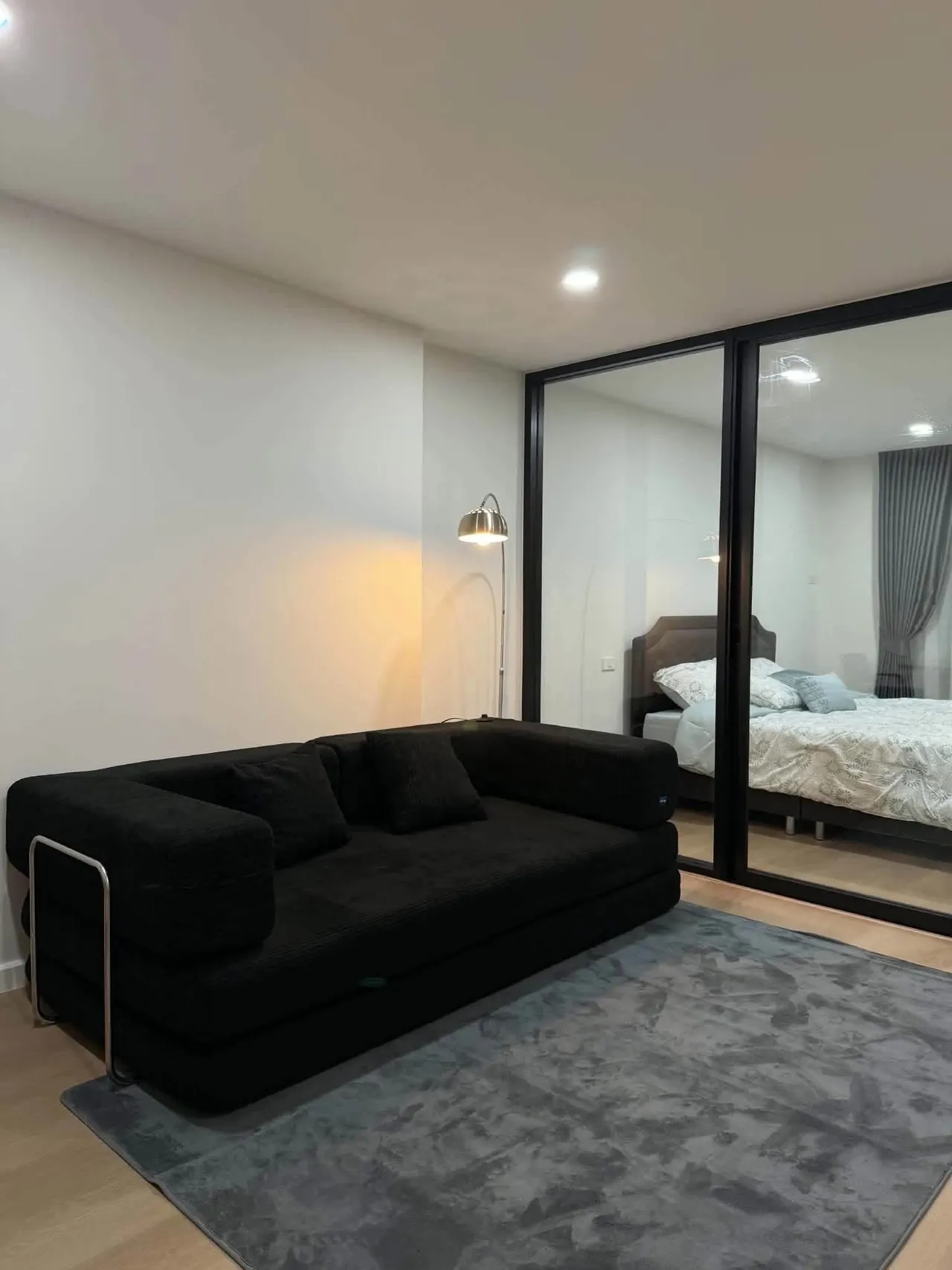 1 ห้องนอน · 1 ห้องน้ำ · 43 m²