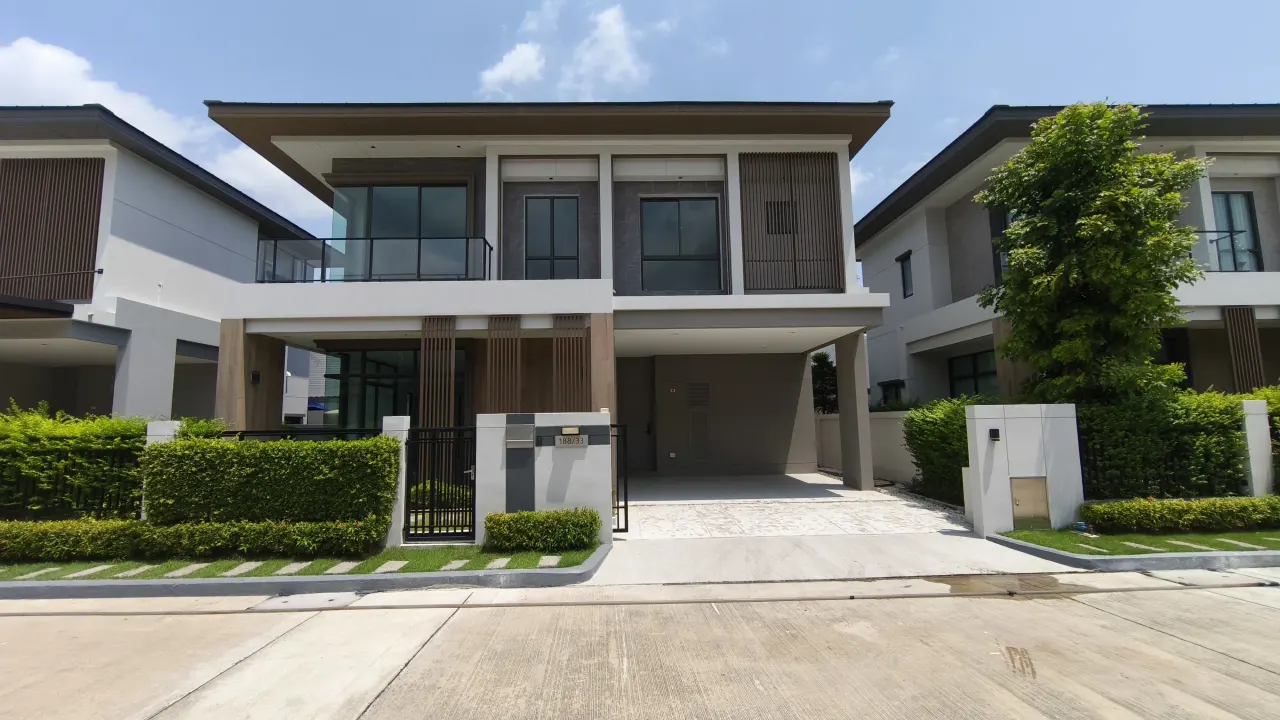 4 bd · 4 ba · 235 m²
