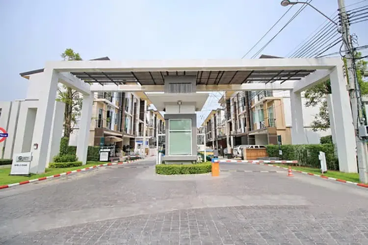 Gusto Grand Ramkhamhaeng