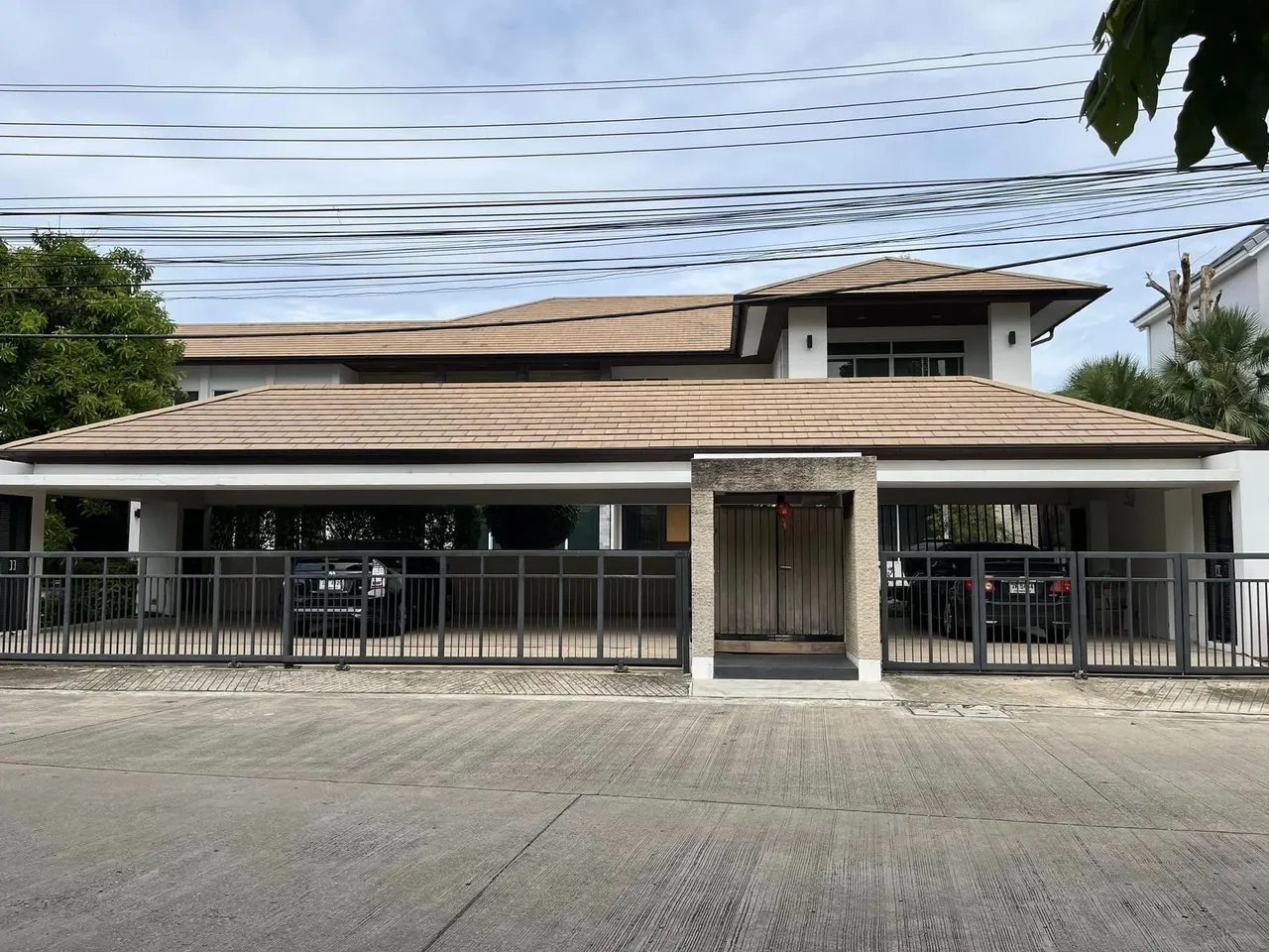House · 5 室 · 6 卫 · 924 m²