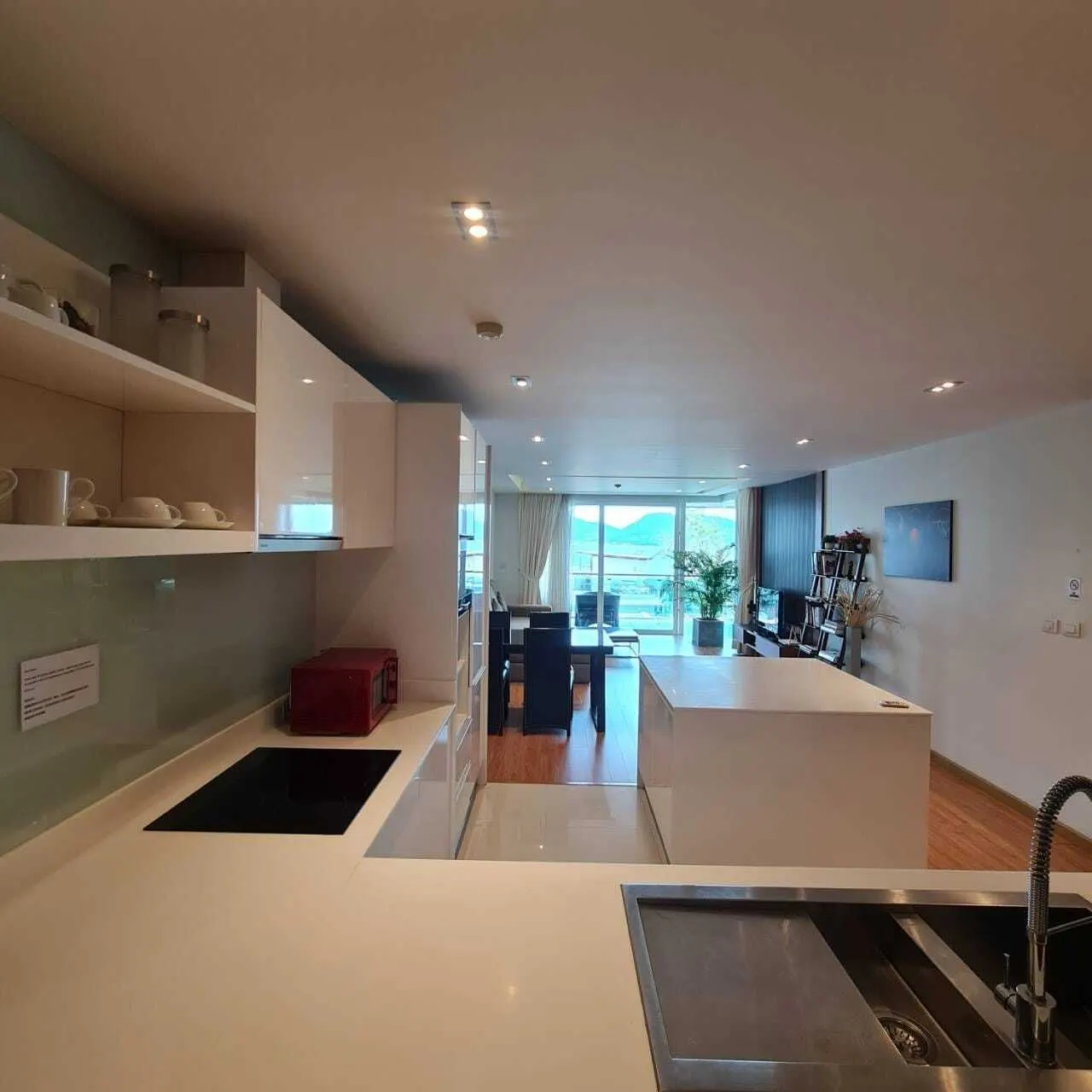 Condo · 2 ห้องนอน · 2 ห้องน้ำ · 153 m²