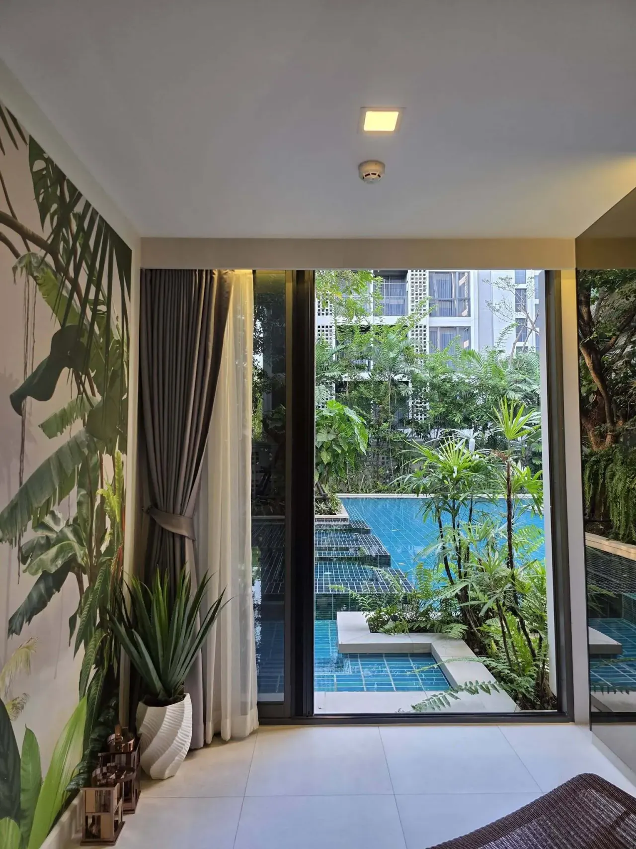 Condo · 1 bd · 1 ba · 37 m²