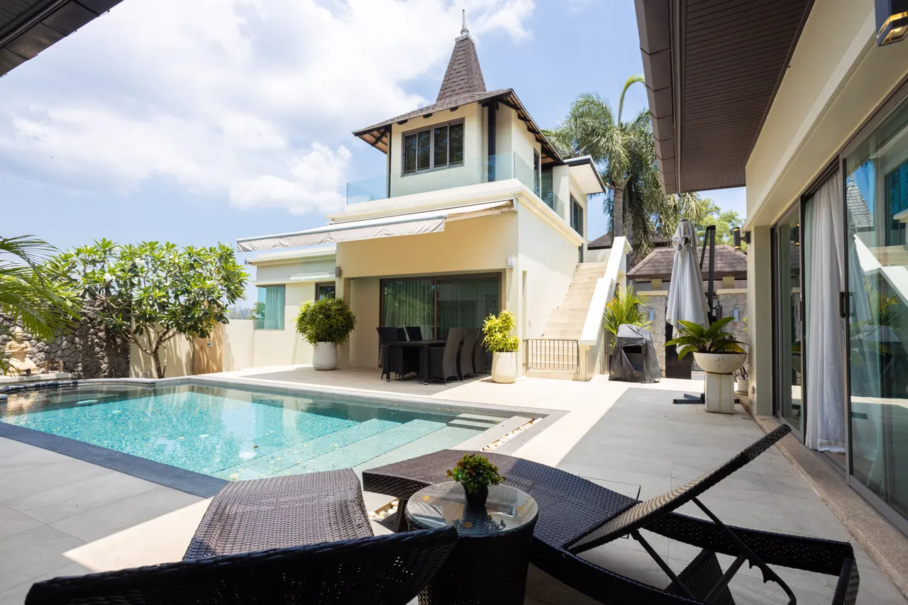 Botanica Luxury Villas (Phase 1)