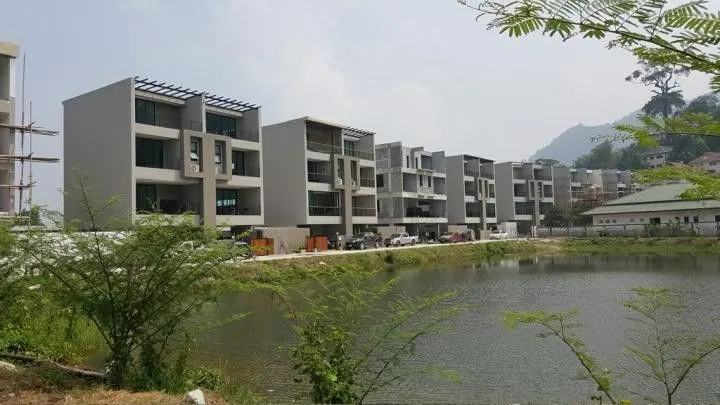 Lake Town