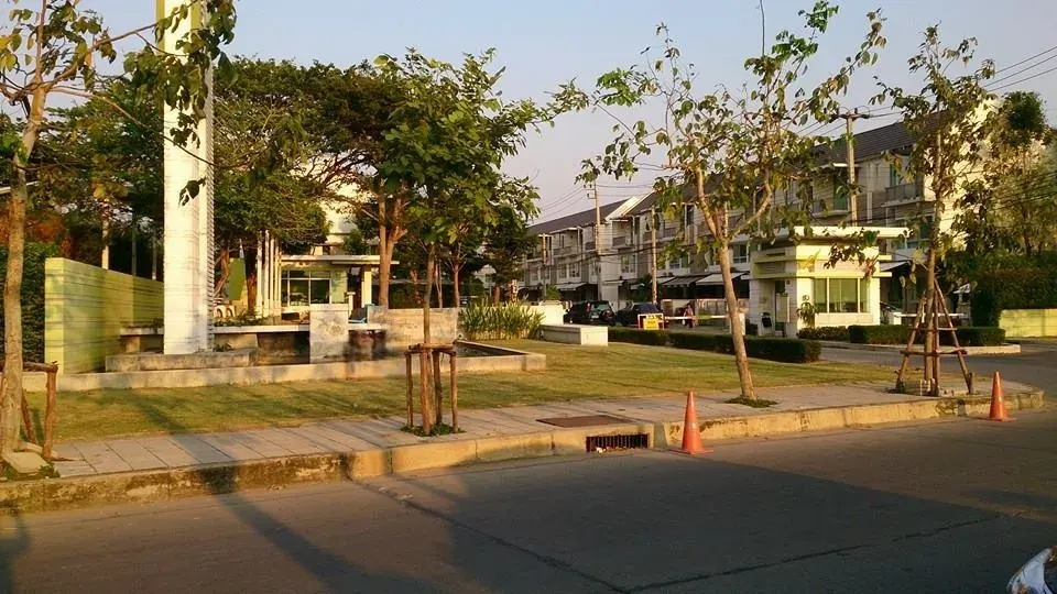 Baan Mai Rama 9 - Wongwaen