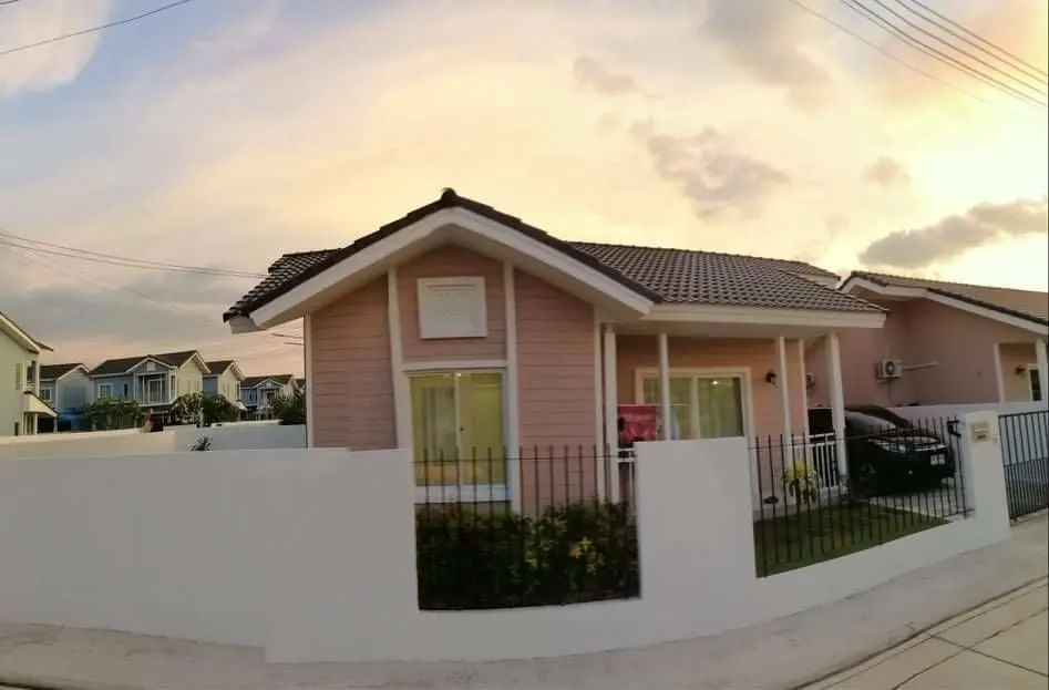 House · 3 室 · 2 卫 · 104 m²