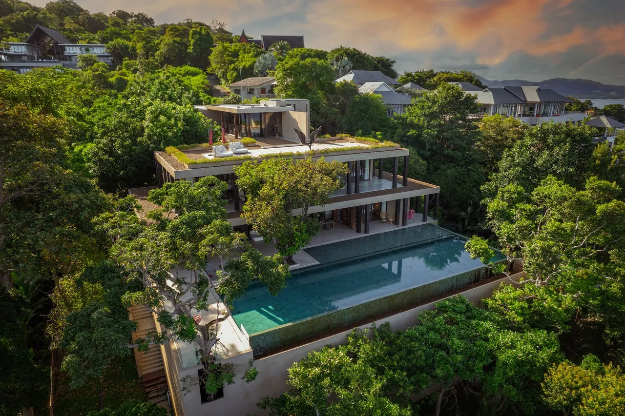 Villa · 5 室 · 6 卫 · 440 m²