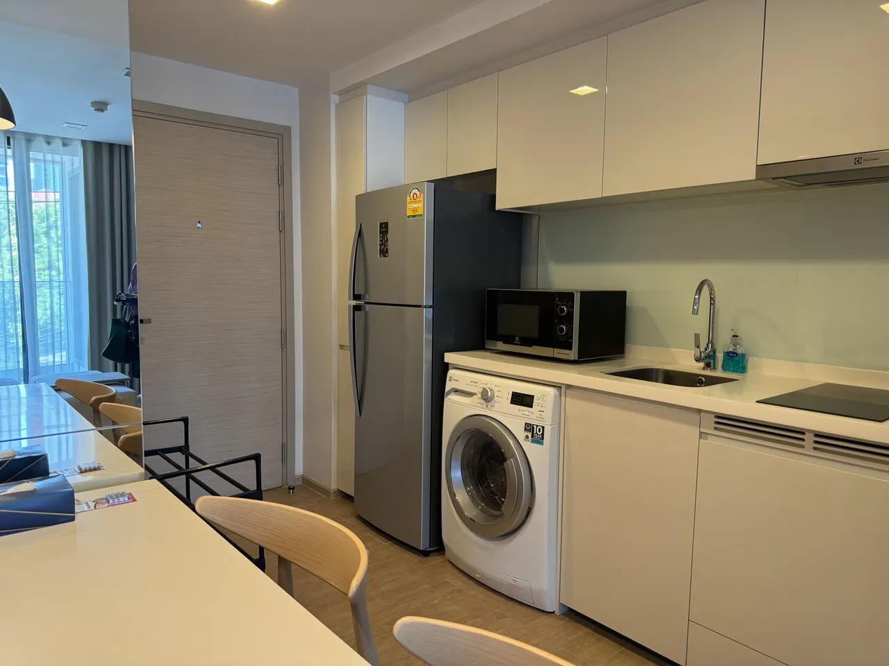 Condo · 1 bd · 1 ba · 49 m²