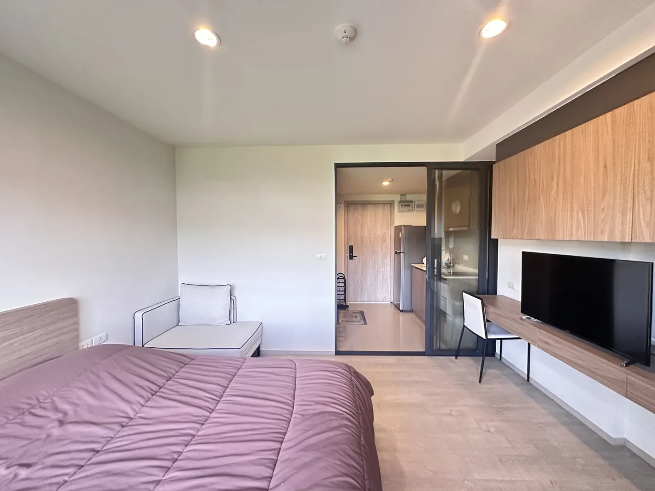 1 ห้องน้ำ · 27 m²