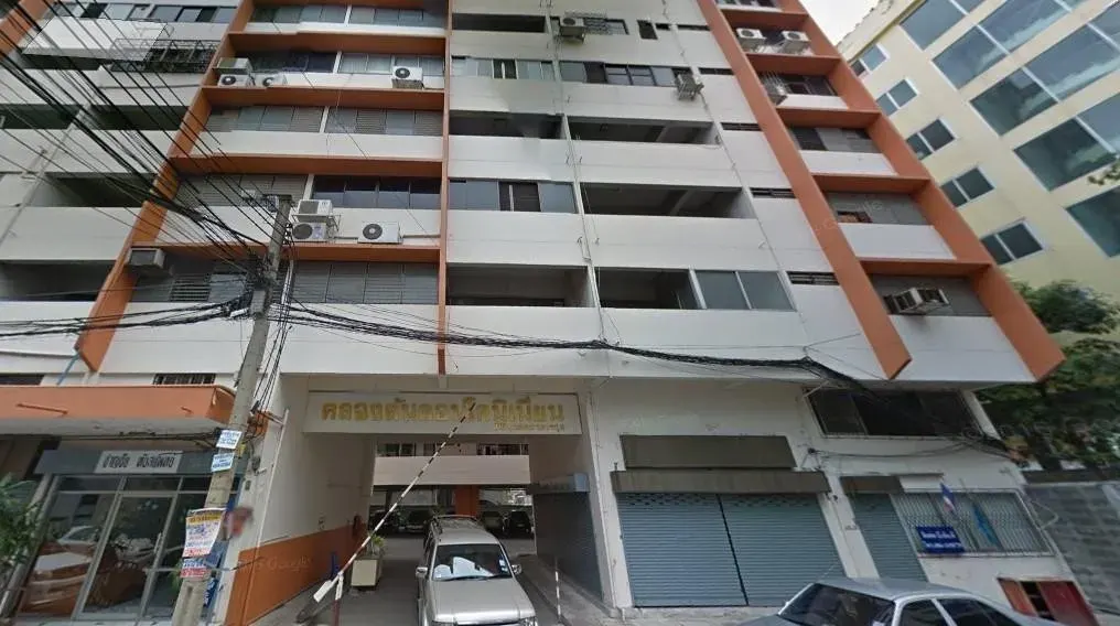 Khlong Tan Condominium