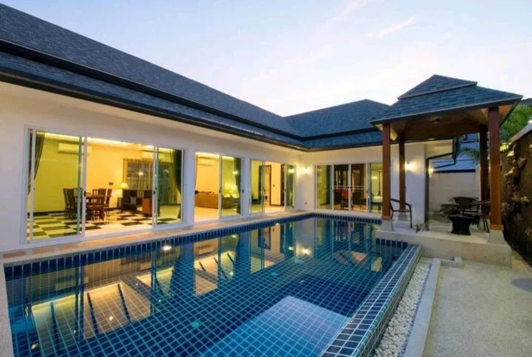 Villa · 3 ห้องนอน · 3 ห้องน้ำ · 300 m²